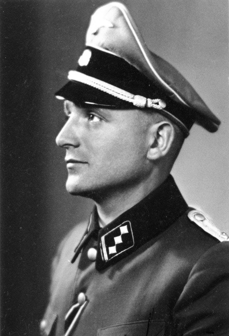 Klaus Barbie en uniforme SS.